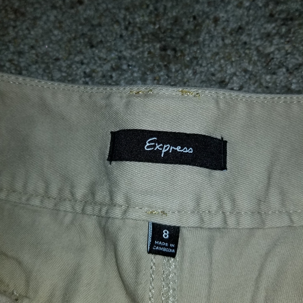 Shorts - Picture 4 of 4